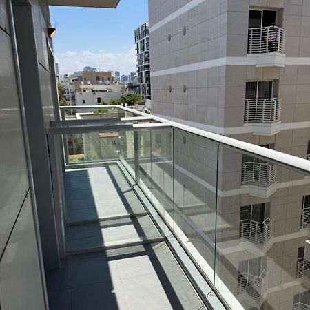 Abratel Sea View Hotel เทลอาวีฟ ภายนอก รูปภาพ