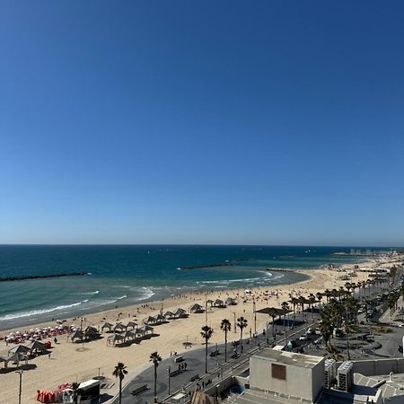 Abratel Sea View Hotel เทลอาวีฟ ภายนอก รูปภาพ