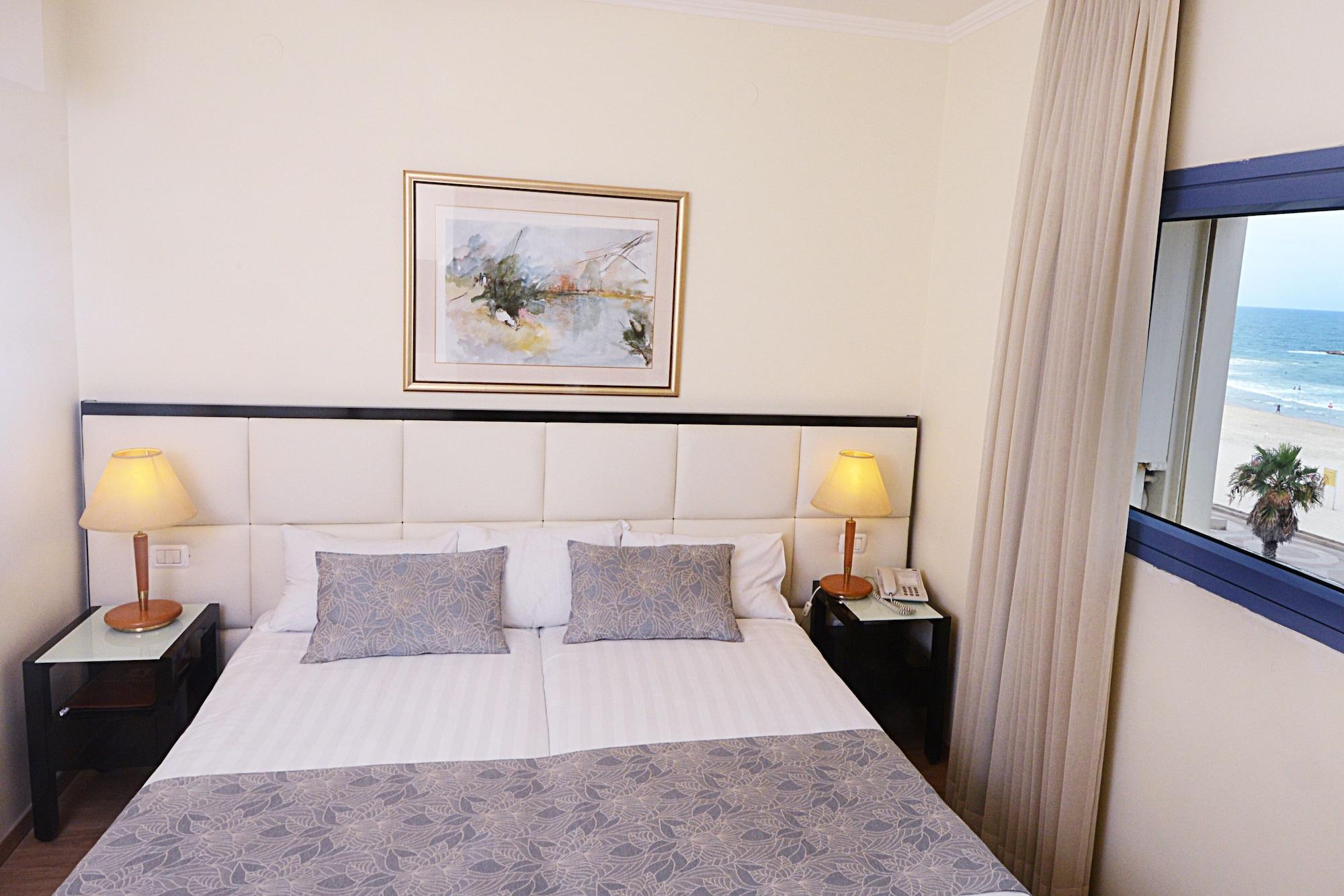 Abratel Sea View Hotel เทลอาวีฟ ภายนอก รูปภาพ