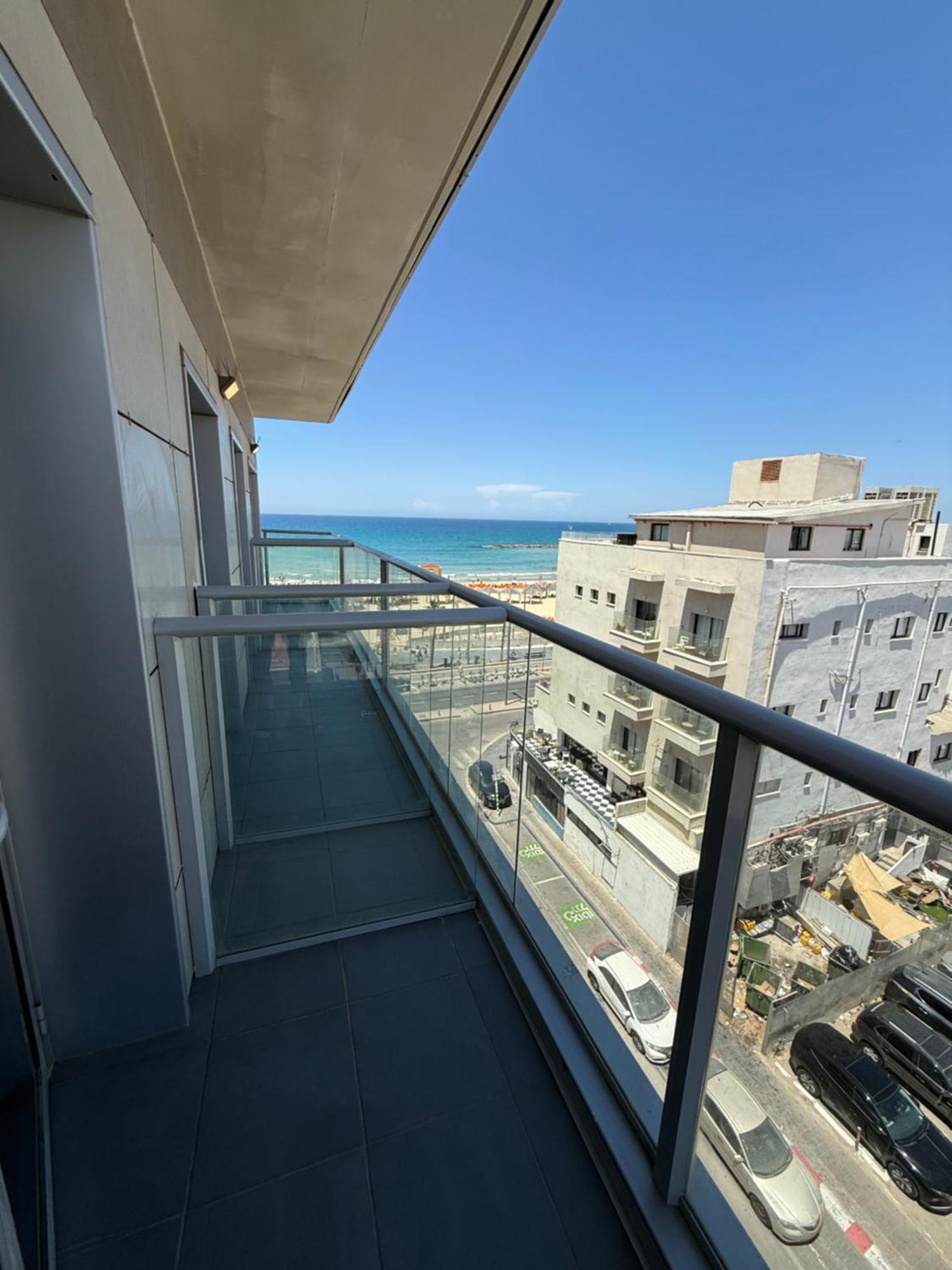 Abratel Sea View Hotel เทลอาวีฟ ภายนอก รูปภาพ
