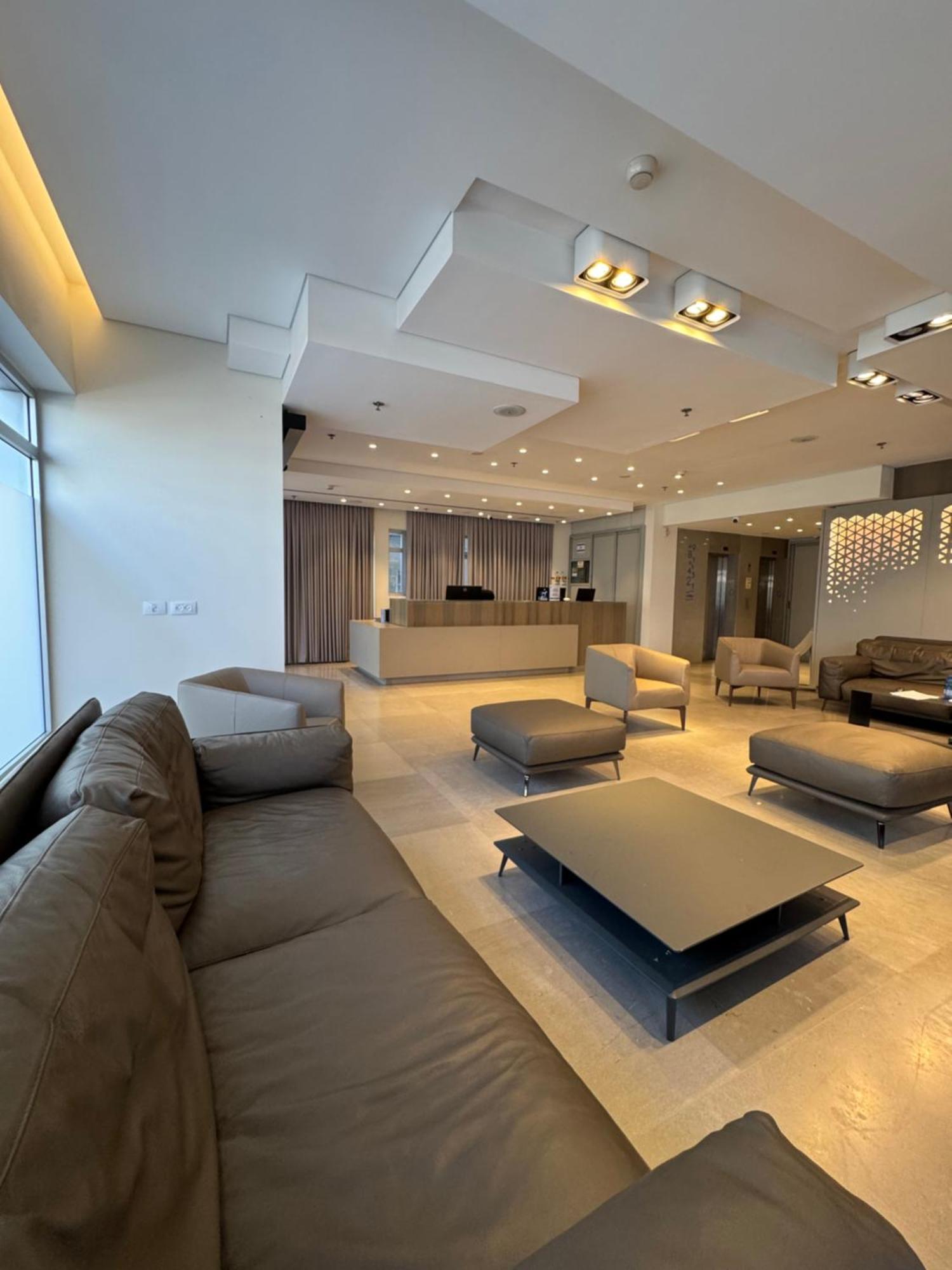 Abratel Sea View Hotel เทลอาวีฟ ภายนอก รูปภาพ