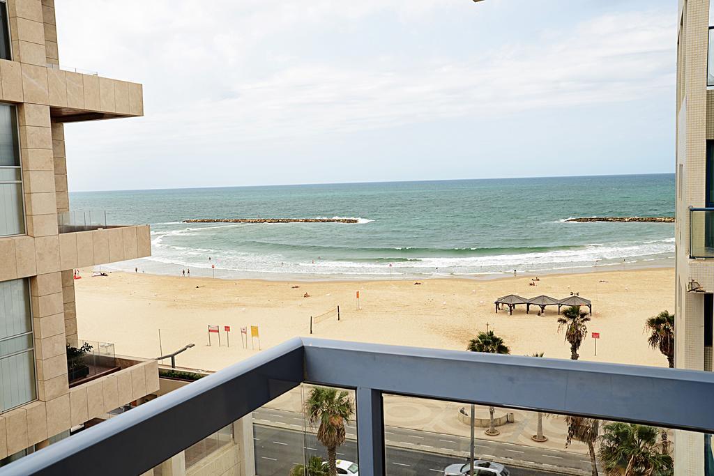 Abratel Sea View Hotel เทลอาวีฟ ภายนอก รูปภาพ