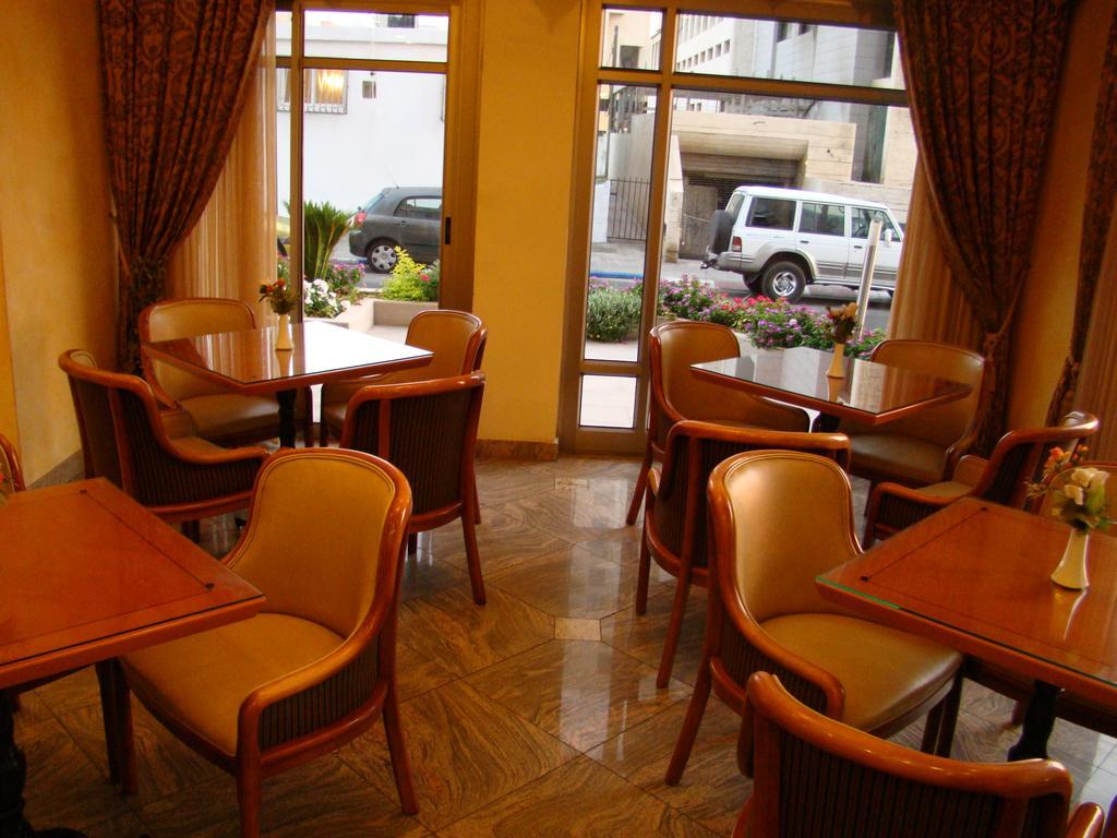 Abratel Sea View Hotel เทลอาวีฟ ภายนอก รูปภาพ
